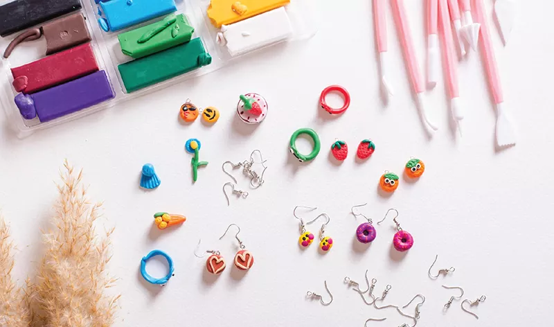 clay and accessory making1