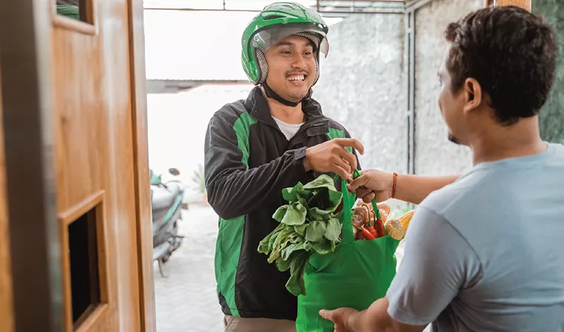 deliveryman food delivery or ride hailing1